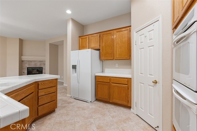 28658 Shady Brook Drive, Menifee CA: https://media.crmls.org/medias/a96102aa-b630-480e-bef5-d2f62c1bd0ec.jpg