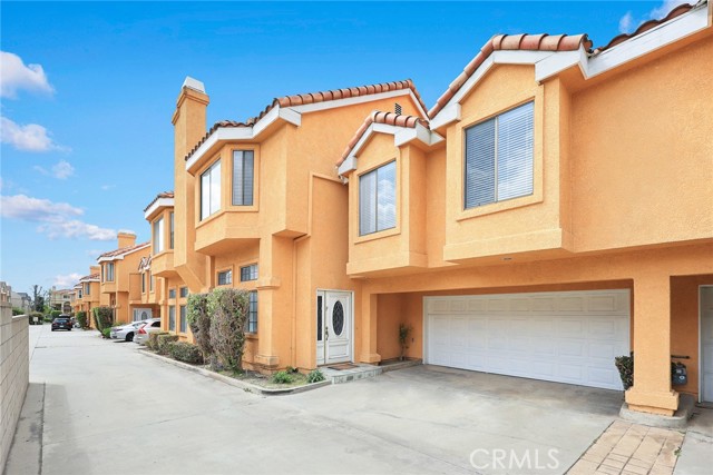 Detail Gallery Image 1 of 29 For 319 California St #F,  Arcadia,  CA 91006 - 3 Beds | 2/1 Baths