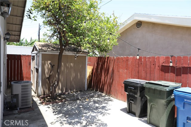 15154 Oliva Avenue, Paramount CA: https://media.crmls.org/medias/a961a0d5-4bbe-4dbe-8cff-8b670b8b4a6a.jpg