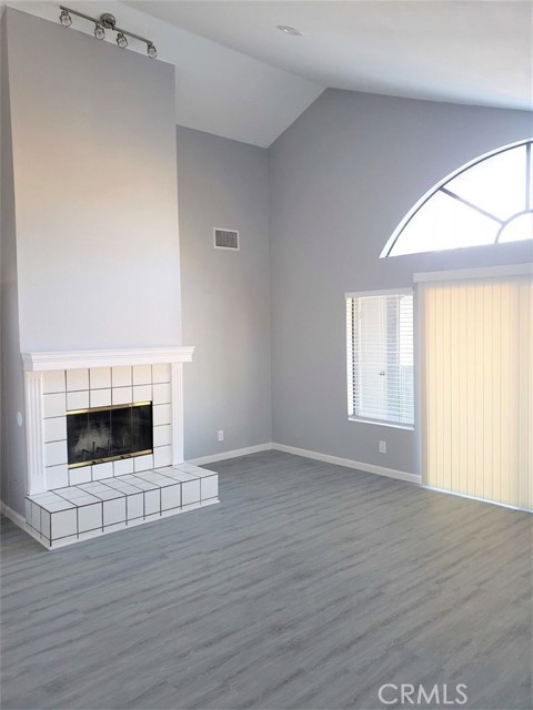 2506 e 6TH Street, Long Beach CA: https://media.crmls.org/medias/a962278b-8392-444d-87e9-ab0d34314f84.jpg