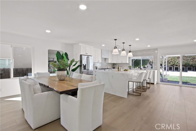 Detail Gallery Image 10 of 45 For 17805 Winterberry St, Fountain Valley,  CA 92708 - 6 Beds | 5/1 Baths