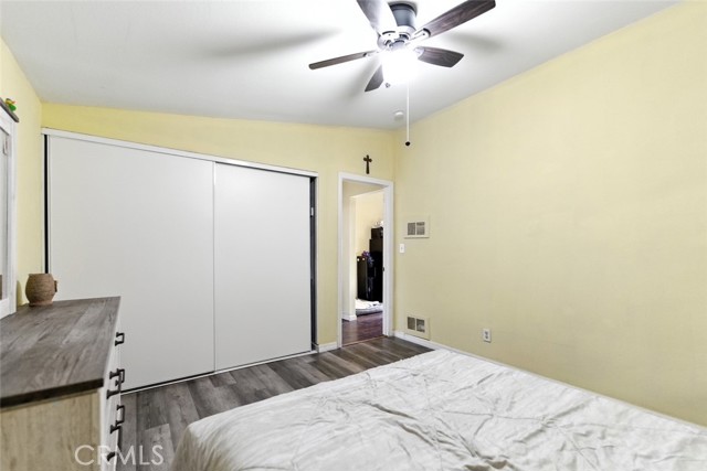 8876 Cypress Avenue, Riverside CA: https://media.crmls.org/medias/a962a53a-8539-45be-9b90-ae04997a84ad.jpg