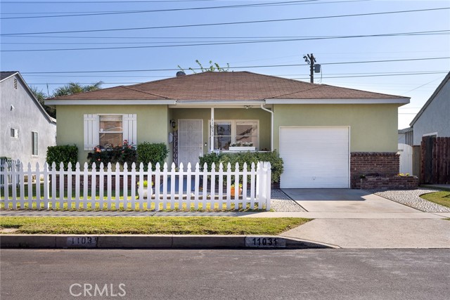 Detail Gallery Image 1 of 20 For 11031 Arbuckle Ave, –,  CA 91345 - 2 Beds | 1 Baths