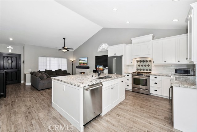 11 Calle Larspur