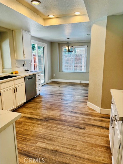 Detail Gallery Image 6 of 28 For 39780 Oak Cliff Dr, Temecula,  CA 92591 - 3 Beds | 2/1 Baths