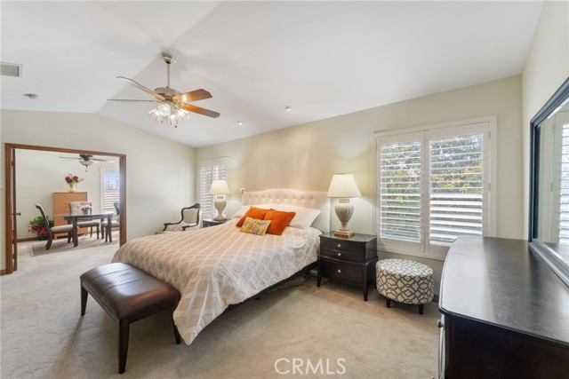 29628 Woodbrook Dr, Agoura Hills CA: https://media.crmls.org/medias/a963c9e1-5734-4610-b3e6-34f453550176.jpg