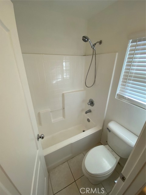 14495 Moon Valley Street, Victorville CA: https://media.crmls.org/medias/a9642466-360b-4989-a220-46099da2d89f.jpg