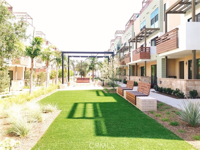 Detail Gallery Image 13 of 13 For 689 Doheny St, Costa Mesa,  CA 92627 - 3 Beds | 2/2 Baths