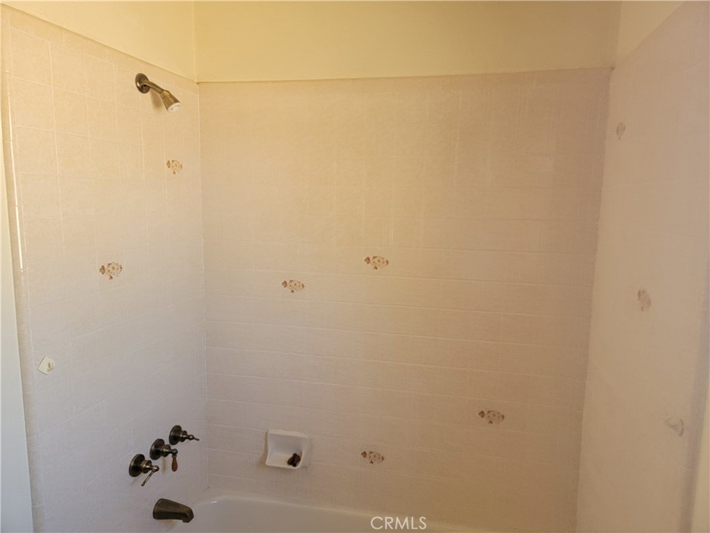 https://media.crmls.org/medias/a964500d-22c0-4327-b2a5-27a25fb4b725.jpg?preset=X-Large