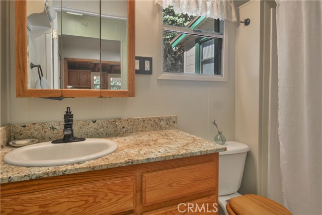 Detail Gallery Image 20 of 33 For 23696 Manzanita Dr, Crestline,  CA 92325 - 2 Beds | 2 Baths