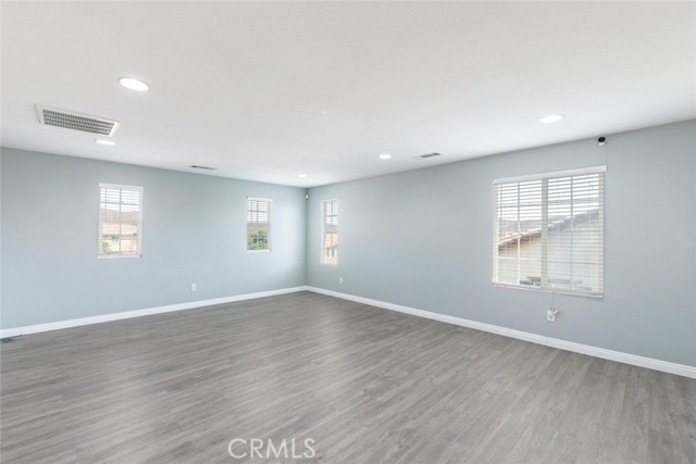 Detail Gallery Image 25 of 59 For 41041 Crimson Pillar Lane, Lake Elsinore,  CA 92532 - 4 Beds | 2/1 Baths