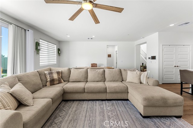 Detail Gallery Image 13 of 44 For 35171 Vidalia, Beaumont,  CA 92223 - 4 Beds | 3 Baths