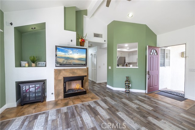 Detail Gallery Image 12 of 65 For 1021 S Rising Sun Ct, Anaheim Hills,  CA 92808 - 2 Beds | 2 Baths