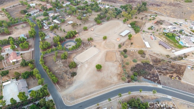 18265 Fort Lauder Lane, Perris CA: https://media.crmls.org/medias/a966f3a0-aa56-45be-947f-d160621e20aa.jpg
