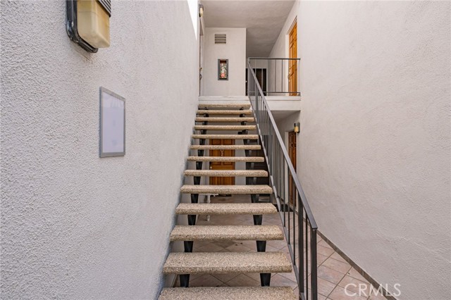 Detail Gallery Image 6 of 34 For 18645 Hatteras St #203,  Tarzana,  CA 91356 - 1 Beds | 1 Baths
