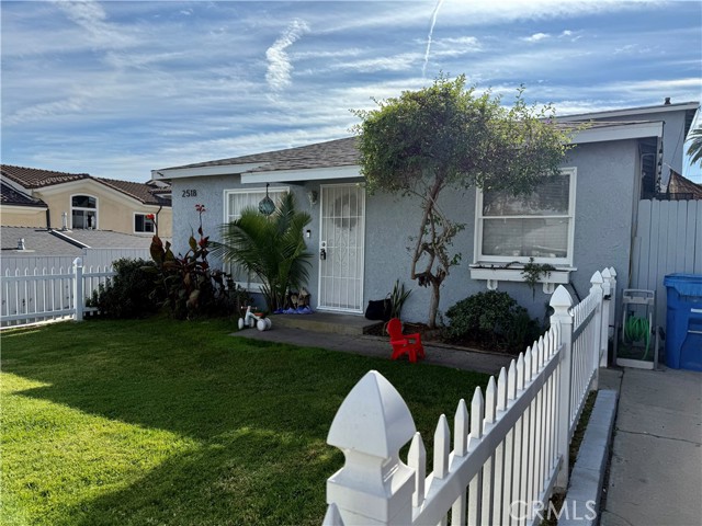 2518 Gates Avenue, Redondo Beach, California 90278, ,Residential Income,For Sale,Gates,SB24242537