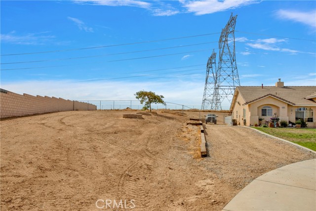 Detail Gallery Image 54 of 62 For 12227 Farmington St, Oak Hills,  CA 92344 - 4 Beds | 2/1 Baths