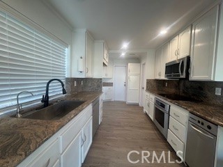 https://media.crmls.org/medias/a967fff7-8f79-43b4-9f46-c39835628657.jpg?preset=X-Large