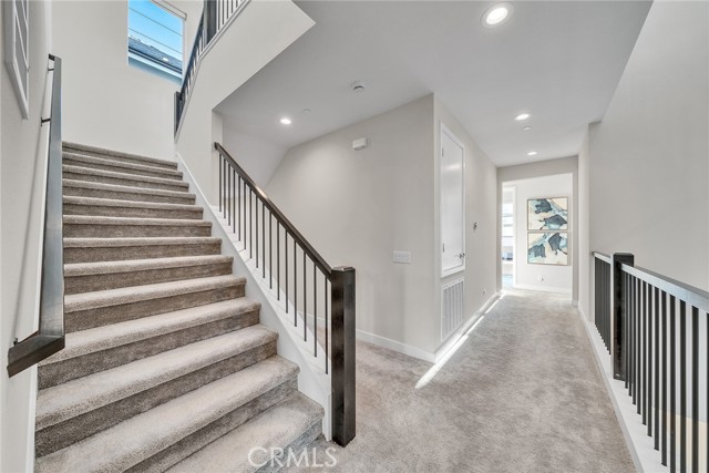 Detail Gallery Image 35 of 63 For 120 Parkland Alley, Lake Forest,  CA 92630 - 5 Beds | 4 Baths