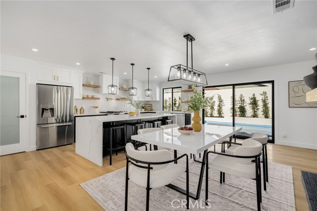 Detail Gallery Image 4 of 33 For 4401 E Fernwood, Orange,  CA 92869 - 4 Beds | 2 Baths