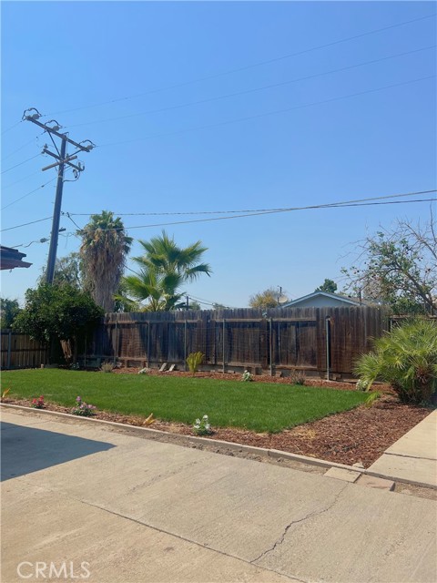 Detail Gallery Image 27 of 28 For 216 Palm Ct, Hanford,  CA 93230 - 3 Beds | 2/1 Baths