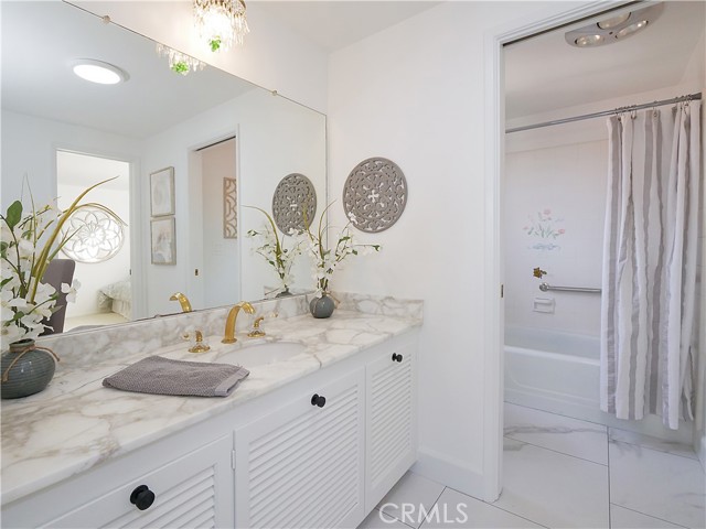 528 Via Almar, Palos Verdes Estates, California 90274, 4 Bedrooms Bedrooms, ,3 BathroomsBathrooms,Residential,Sold,Via Almar,PV22022011