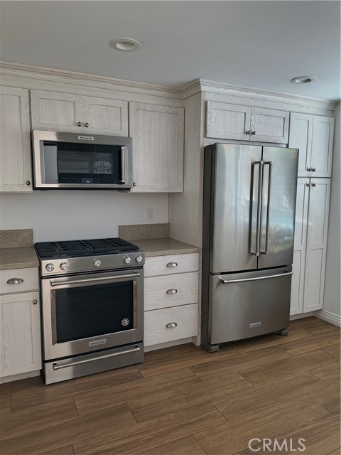 16942 Westwood Lane, Huntington Beach CA: https://media.crmls.org/medias/a969698a-acfe-45b0-bde5-8001cb3a7b44.jpg