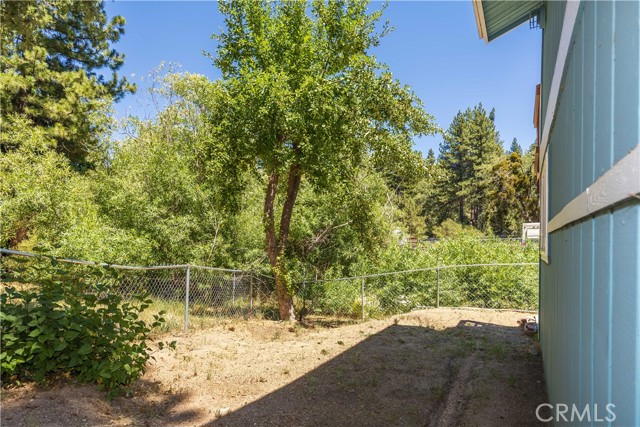 2395 Hunsaker Drive, Running Springs CA: https://media.crmls.org/medias/a96a5204-d723-4eaf-89ff-bd0e210cf7bf.jpg