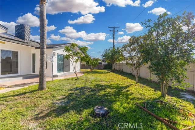 325 Echo Court, San Bernardino CA: https://media.crmls.org/medias/a96a970e-15db-4fa4-903f-2ca39c476c9e.jpg