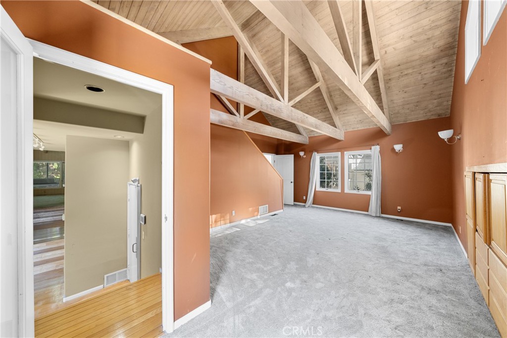 MLS #OC25250415 image #27