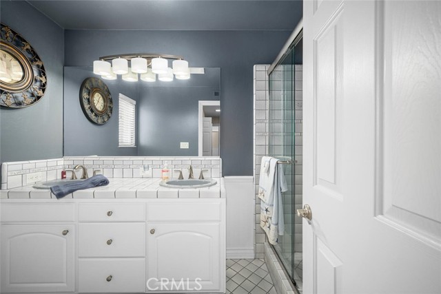 Detail Gallery Image 33 of 51 For 2813 Albury Ave, Long Beach,  CA 90815 - 3 Beds | 2 Baths