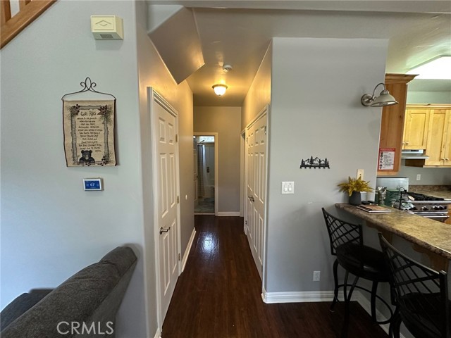 Detail Gallery Image 15 of 34 For 2551 Rim of the World Dr, Running Springs,  CA 92382 - 3 Beds | 2 Baths