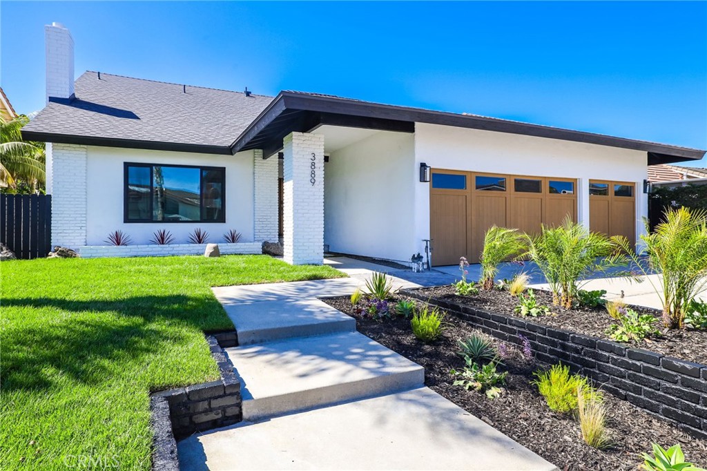 MLS #OC26157556 image #2
