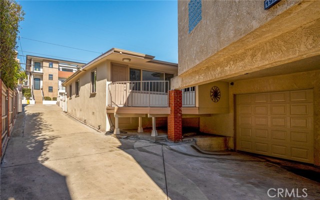 Detail Gallery Image 37 of 37 For 1920 Ruhland Ave a,  Redondo Beach,  CA 90278 - 3 Beds | 2 Baths