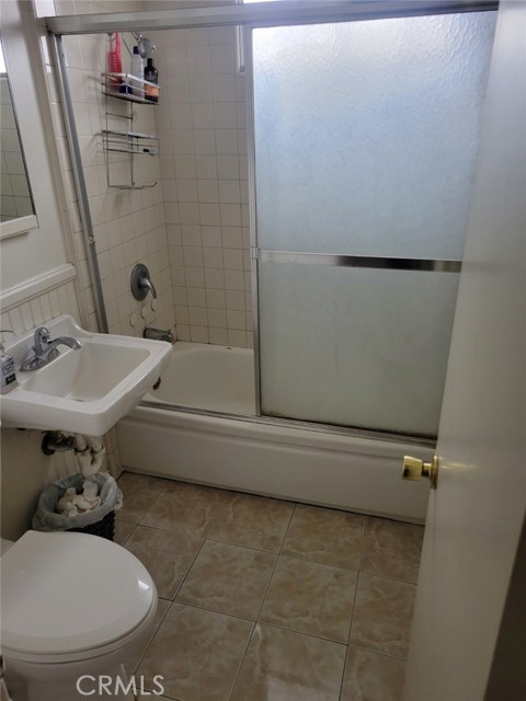 5444 Lime Avenue, Long Beach CA: https://media.crmls.org/medias/a96df8aa-b4a7-4989-afa5-3d2691b9d925.jpg