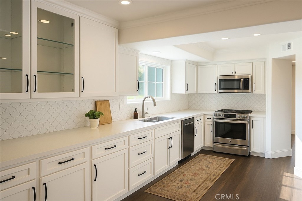 MLS #OC25255195 image #6