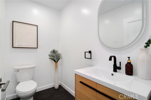 17420 Collins Street photo 24