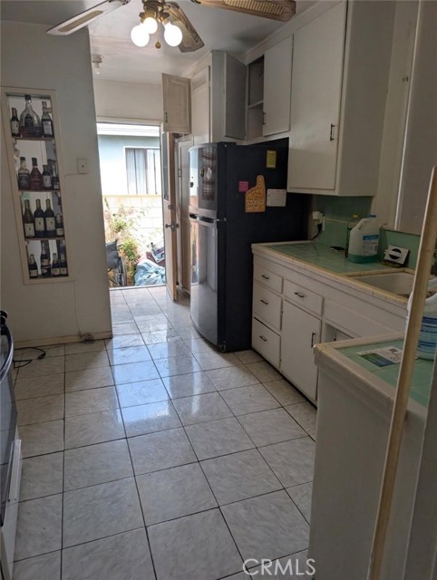 1619 W 136th Street, Compton CA: https://media.crmls.org/medias/a96e3e30-87ad-4432-8bd1-d15eeb2a5b09.jpg
