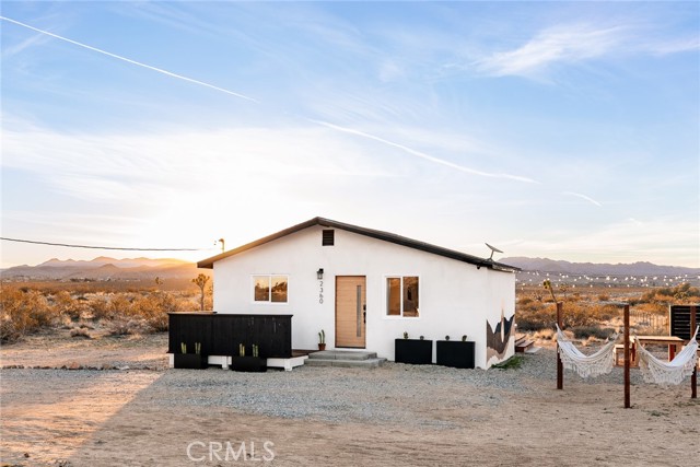 Detail Gallery Image 2 of 38 For 2360 Sand, Landers,  CA 92285 - 1 Beds | 1 Baths