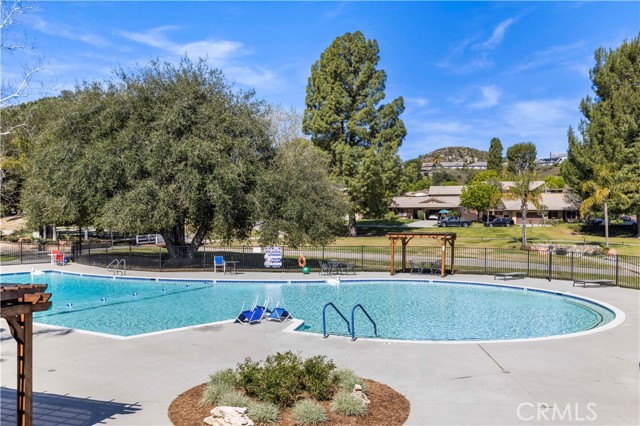 2 Bed Home for Sale in Newhall, California