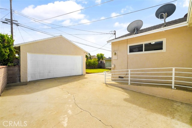2058 Vancouver Avenue, Monterey Park CA: https://media.crmls.org/medias/a96ed3fc-4a32-49cd-bc7f-5a633c5d5bf4.jpg