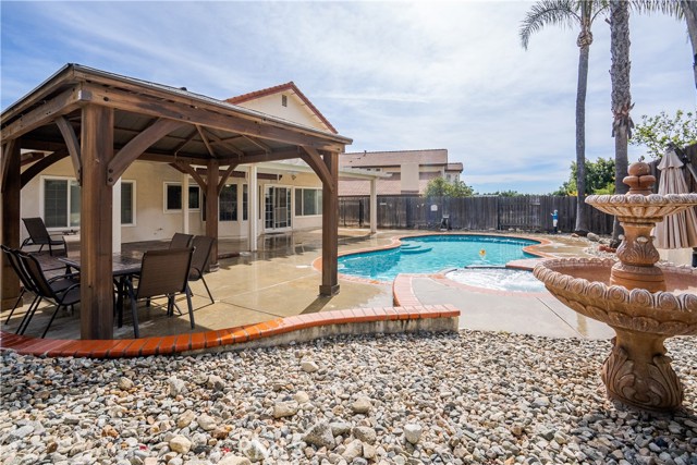 Detail Gallery Image 7 of 37 For 1567 Brentwood, Upland,  CA 91786 - 3 Beds | 2/1 Baths