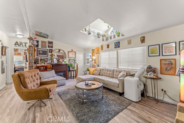 Detail Gallery Image 16 of 35 For 21851 Newland St #37,  Huntington Beach,  CA 92646 - 1 Beds | 1 Baths