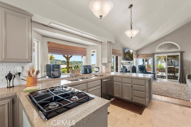 42 Paseo Alba, San Clemente CA: https://media.crmls.org/medias/a96f4efb-fa12-4c28-9a4e-85c30e397878.jpg