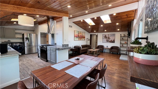 7950 Capistrano Avenue, West Hills CA: https://media.crmls.org/medias/a96ffbd0-f8a6-44ae-bda6-58465c452273.jpg
