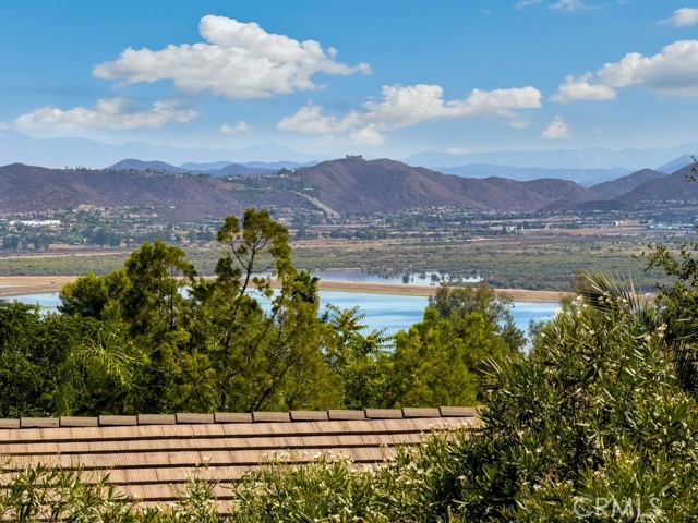 Detail Gallery Image 30 of 34 For 17247 Encina Dr, Lake Elsinore,  CA 92530 - 5 Beds | 2/1 Baths