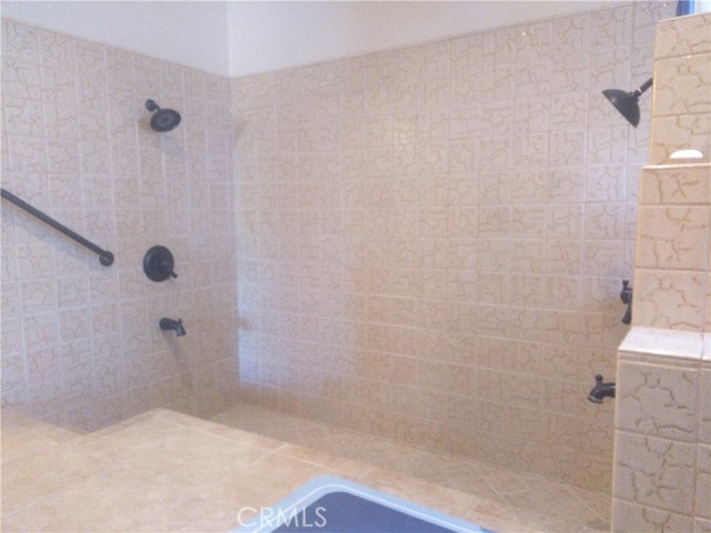 Detail Gallery Image 13 of 16 For 27733 Lakeview Dr, Helendale,  CA 92342 - 2 Beds | 2/1 Baths