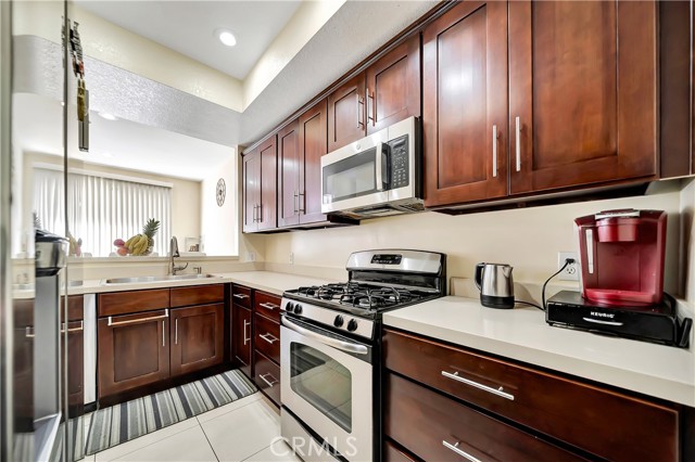 Detail Gallery Image 17 of 29 For 7317 Vassar Ave, Canoga Park,  CA 91303 - 3 Beds | 2/1 Baths