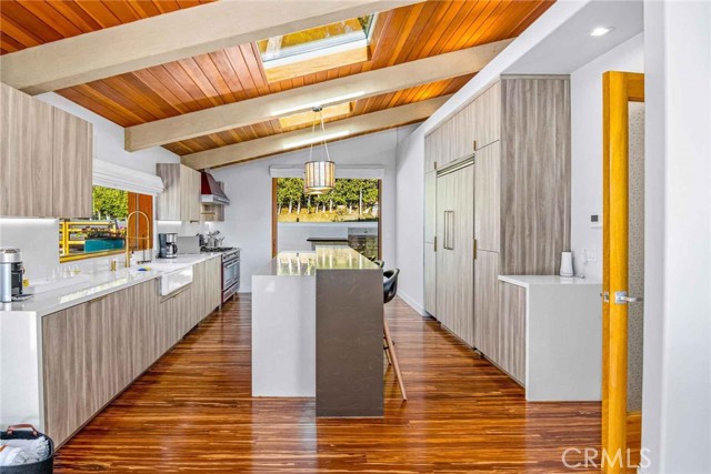 Detail Gallery Image 11 of 33 For 31851 Sea Level Dr #1,  Malibu,  CA 90265 - 3 Beds | 4 Baths