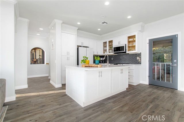 Detail Gallery Image 21 of 72 For 22391 San Joaquin, Canyon Lake,  CA 92587 - 4 Beds | 2/1 Baths